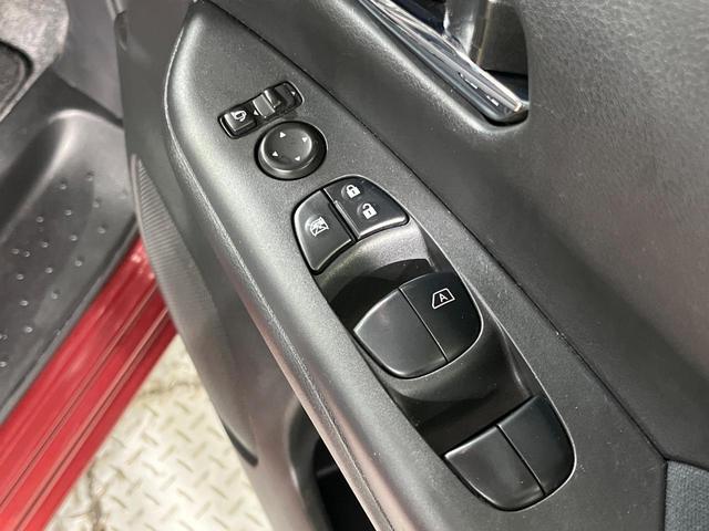 セレナ ハイウェイスター　Ｖセレクション　両側電動ドア　ＳＤナビ　全周囲カメラ　衝突被害軽減システム　禁煙車　ドラレコ　コーナーセンサー　スマートキー　ＨＩＤヘッド　ＥＴＣ　クルコン　純正１６インチアルミ　オートライト　オートエアコン（50枚目）