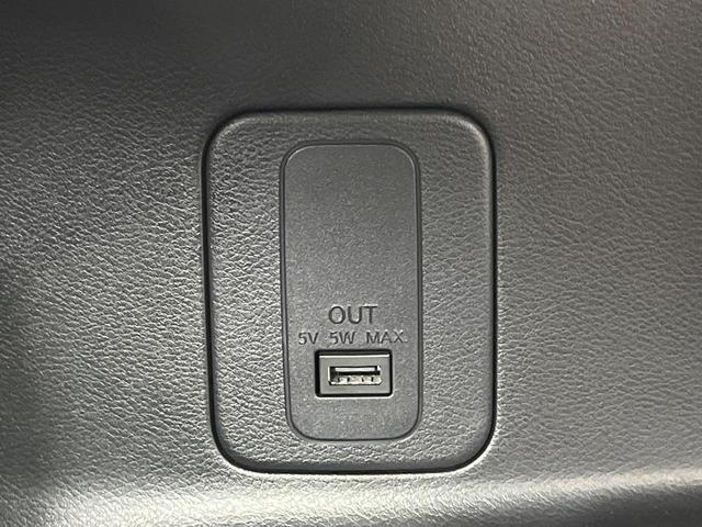 セレナ ハイウェイスター　Ｖセレクション　両側電動ドア　ＳＤナビ　全周囲カメラ　衝突被害軽減システム　禁煙車　ドラレコ　コーナーセンサー　スマートキー　ＨＩＤヘッド　ＥＴＣ　クルコン　純正１６インチアルミ　オートライト　オートエアコン（66枚目）