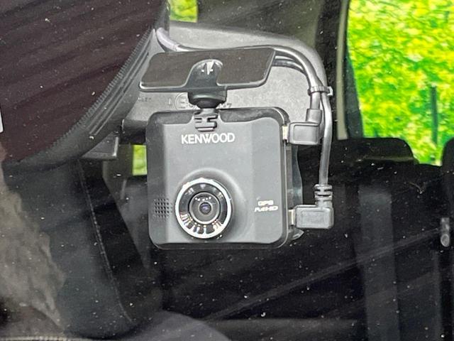 セレナ ハイウェイスター　Ｖセレクション　両側電動ドア　ＳＤナビ　全周囲カメラ　衝突被害軽減システム　禁煙車　ドラレコ　コーナーセンサー　スマートキー　ＨＩＤヘッド　ＥＴＣ　クルコン　純正１６インチアルミ　オートライト　オートエアコン（68枚目）