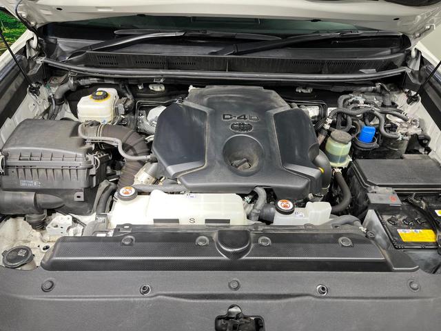 ランドクルーザープラド ＴＸ　Ｌパッケージ・ブラックエディション　４ＷＤ　ディーゼル（軽油）純正ナビ　バックカメラ　衝突軽減　レーダークルーズ　禁煙車　レザーシート　前席シートエアコン　ドラレコ　コーナーセンサー　スマートキー　ＬＥＤヘッド　ビルトインＥＴＣ（18枚目）