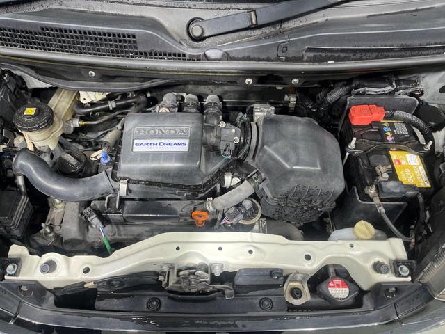 N-BOXカスタム G・Lパッケージ 電動スライドドア 純正ディスプレイオーディオ バックカメラ 禁煙車 スマートキー HIDヘッド ビルトインETC オートライト オートエアコン DVD再生 地デジ(18枚目)