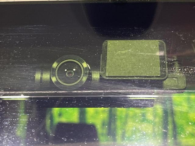 N-BOXカスタム G・Lパッケージ 電動スライドドア 純正ディスプレイオーディオ バックカメラ 禁煙車 スマートキー HIDヘッド ビルトインETC オートライト オートエアコン DVD再生 地デジ(42枚目)