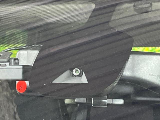 セレナ ｅ－パワー　ハイウェイスターＶ　両側電動ドア　純正ＳＤナビ　後席モニター　衝突被害軽減システム　レーダークルーズ　禁煙車　ドラレコ　コーナーセンサー　スマートキー　ＬＥＤヘッド　ビルトインＥＴＣ　純正１７インチアルミ（3枚目）