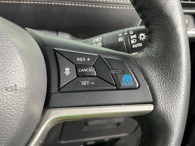 セレナ ｅ－パワー　ハイウェイスターＶ　両側電動ドア　純正ＳＤナビ　後席モニター　衝突被害軽減システム　レーダークルーズ　禁煙車　ドラレコ　コーナーセンサー　スマートキー　ＬＥＤヘッド　ビルトインＥＴＣ　純正１７インチアルミ（7枚目）