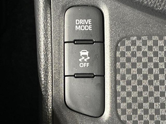 ヤリスクロス Ｘ　バックカメラ　衝突被害軽減システム　レーダークルーズ　禁煙車　ドラレコ　スマートキー　ＬＥＤヘッド　ＥＴＣ　オートハイビーム　車線逸脱警報　オートライト　Ｂｌｕｅｔｏｏｔｈ（42枚目）