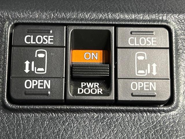 シエンタ Ｇ　クエロ　モデリスタエアロ　両側電動ドア　純正ナビ　バックカメラ　衝突被害軽減システム　禁煙車　ハーフレザーシート　スマートキー　ＬＥＤヘッド　ＥＴＣ　車線逸脱警報　オートライト　オートエアコン（5枚目）