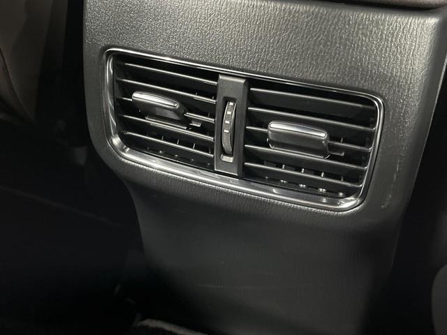 ＣＸ－５ ＸＤ　エクスクルーシブモード　ターボ　純正１０インチＤＡ　全周囲カメラ　衝突軽減　レーダークルーズコントロール　ＨＵＤ　パワーバックドア　メモリー機能付パワーシート　電動パーキングブレーキ　ＥＴＣ　純正１９インチＡＷ　置くだけ充電（51枚目）