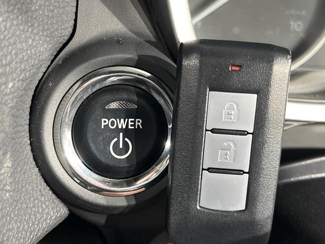 エクリプスクロスPHEV P 4WD メーカー8インチナビ 全周囲カメラ 衝突軽減 禁煙車 レーダークルーズ ハーフレザー パワーシート ドラレコ コーナーセンサー スマートキー LEDヘッド AppleCarplay ETC(29枚目)