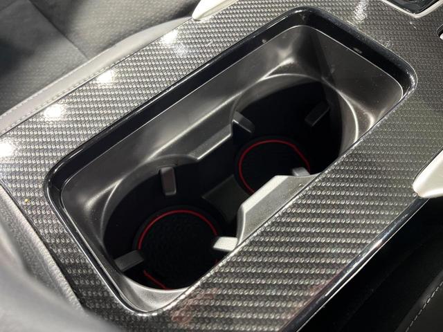 エクリプスクロスPHEV P 4WD メーカー8インチナビ 全周囲カメラ 衝突軽減 禁煙車 レーダークルーズ ハーフレザー パワーシート ドラレコ コーナーセンサー スマートキー LEDヘッド AppleCarplay ETC(46枚目)