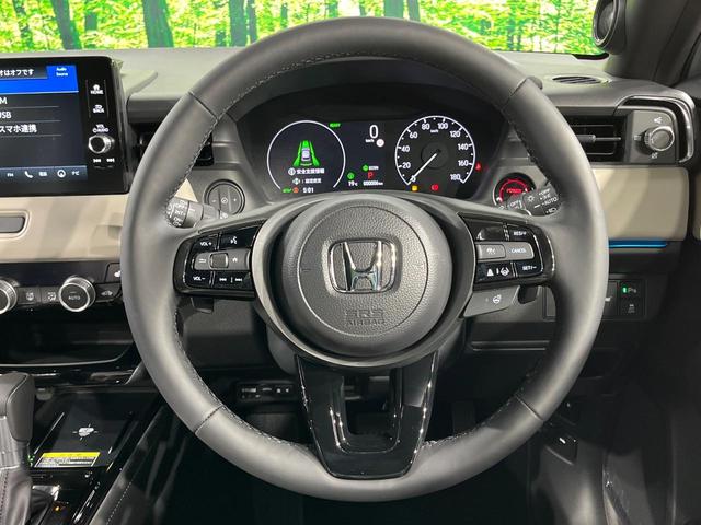 ヴェゼル ｅ：ＨＥＶ　Ｚ・ＰＬａＹパッケージ　登録済未使用車　ガラスルーフ　全周囲カメラ　衝突被害軽減システム　ハーフレザーシート　コーナーセンサー　スマートキー　ＬＥＤヘッド　純正１８インチアルミ　車線逸脱警報　オートライト　デュアルエアコン（11枚目）