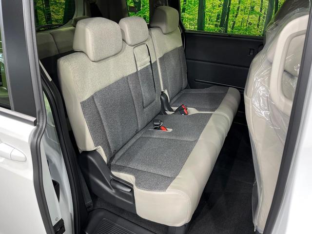 フリード ｅ：ＨＥＶエアー　ＥＸ　登録済未使用車　両側電動ドア　衝突被害軽減システム　コーナーセンサー　スマートキー　ＬＥＤヘッド　純正１５インチアルミ　車線逸脱警報　オートライト　オートエアコン（9枚目）