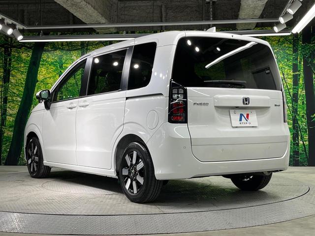 フリード ｅ：ＨＥＶエアー　ＥＸ　登録済未使用車　両側電動ドア　衝突被害軽減システム　コーナーセンサー　スマートキー　ＬＥＤヘッド　純正１５インチアルミ　車線逸脱警報　オートライト　オートエアコン（60枚目）