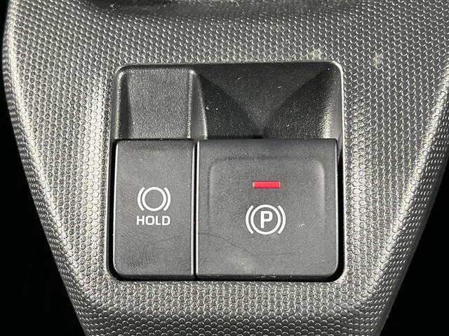 タフト Ｘ　ガラスルーフ　衝突被害軽減システム　禁煙車　コーナーセンサー　スマートキー　ＬＥＤヘッド　オートライト　オートエアコン　ＣＤ　プライバシーガラス（6枚目）