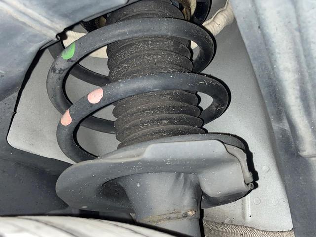 セレナ ハイウェイスター　プロパイロットエディション　両側電動ドア　純正ＳＤナビ　後席モニター　バックカメラ　衝突被害軽減システム　レーダークルーズ　ドラレコ　コーナーセンサー　スマートキー　ＬＥＤヘッド　ビルトインＥＴＣ　純正１６インチアルミ（21枚目）