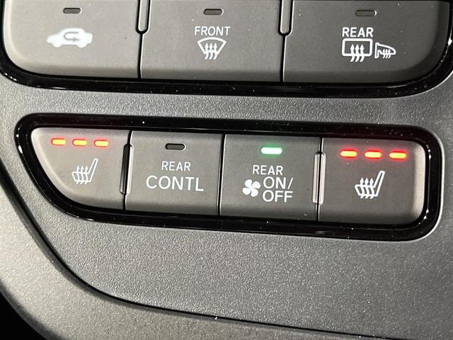 ステップワゴン e:HEVスパーダ 登録済未使用車 純正ナビ 両側電動ドア バックカメラ 衝突被害軽減システム レーダークルーズ 電動リアゲート ハーフレザーシート コーナーセンサー スマートキー LEDヘッド 純正16インチアルミ(7枚目)