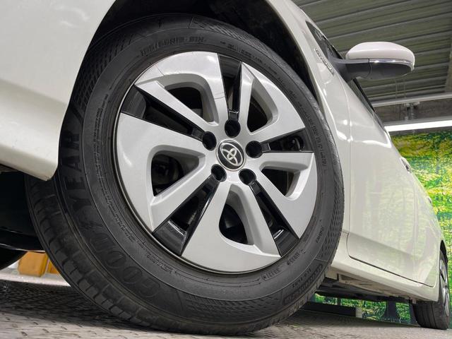 プリウス Ａ　純正ＳＤナビ　バックカメラ　衝突被害軽減システム　レーダークルーズ　禁煙車　コーナーセンサー　スマートキー　ＬＥＤヘッド　ビルトインＥＴＣ　純正　オートライト　オートエアコン　Ｂｌｕｅｔｏｏｔｈ（13枚目）