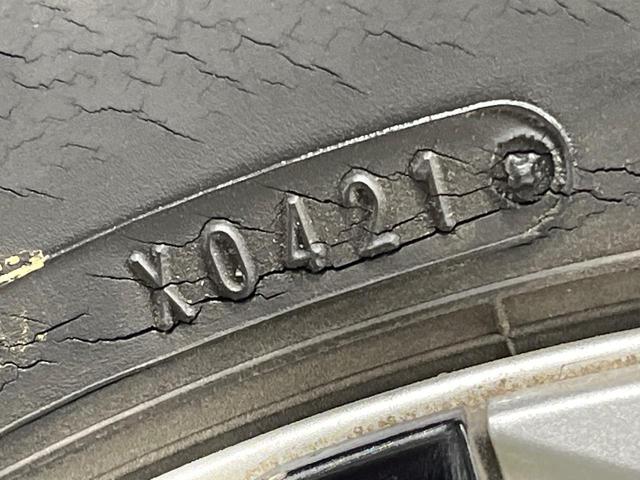 プリウス Ａ　純正ＳＤナビ　バックカメラ　衝突被害軽減システム　レーダークルーズ　禁煙車　コーナーセンサー　スマートキー　ＬＥＤヘッド　ビルトインＥＴＣ　純正　オートライト　オートエアコン　Ｂｌｕｅｔｏｏｔｈ（48枚目）