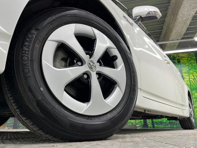 プリウス Ｓ　純正ＳＤナビ　バックカメラ　ドラレコ　スマートキー　ＨＩＤヘッド　ビルトインＥＴＣ　純正１５インチアルミ　オートライト　オートエアコン　Ｂｌｕｅｔｏｏｔｈ　ＣＤ　ＤＶＤ再生　地デジ（13枚目）