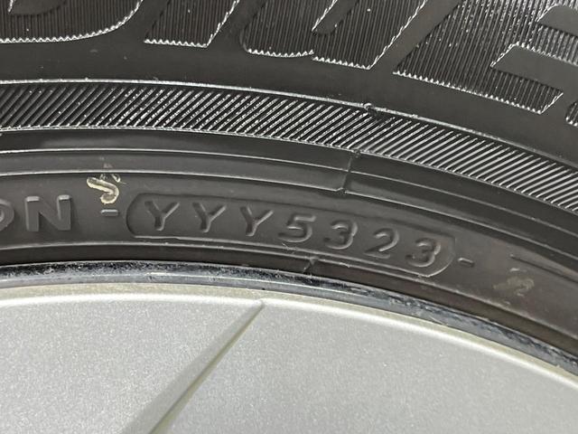プリウス Ｓ　純正ＳＤナビ　バックカメラ　ドラレコ　スマートキー　ＨＩＤヘッド　ビルトインＥＴＣ　純正１５インチアルミ　オートライト　オートエアコン　Ｂｌｕｅｔｏｏｔｈ　ＣＤ　ＤＶＤ再生　地デジ（25枚目）