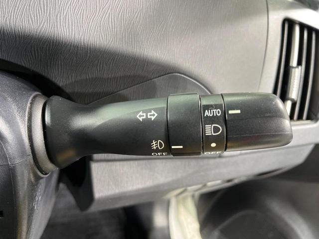 プリウス Ｓ　純正ＳＤナビ　バックカメラ　ドラレコ　スマートキー　ＨＩＤヘッド　ビルトインＥＴＣ　純正１５インチアルミ　オートライト　オートエアコン　Ｂｌｕｅｔｏｏｔｈ　ＣＤ　ＤＶＤ再生　地デジ（33枚目）