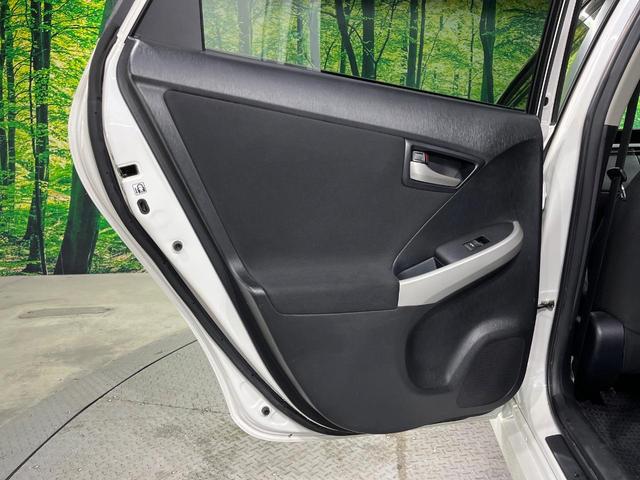 プリウス Ｓ　純正ＳＤナビ　バックカメラ　ドラレコ　スマートキー　ＨＩＤヘッド　ビルトインＥＴＣ　純正１５インチアルミ　オートライト　オートエアコン　Ｂｌｕｅｔｏｏｔｈ　ＣＤ　ＤＶＤ再生　地デジ（50枚目）