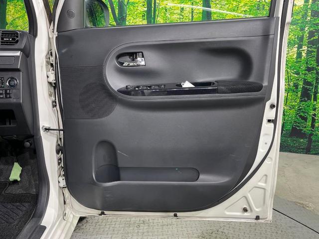 タント カスタムＸ　トップエディションＶＳ　ＳＡＩＩＩ　両側電動ドア　ＳＤナビ　全周囲カメラ　衝突軽減システム　禁煙車　ハーフレザーシート　シートヒーター　コーナーセンサー　スマートキー　ＬＥＤヘッド　純正１４インチアルミ　オートハイビーム（48枚目）