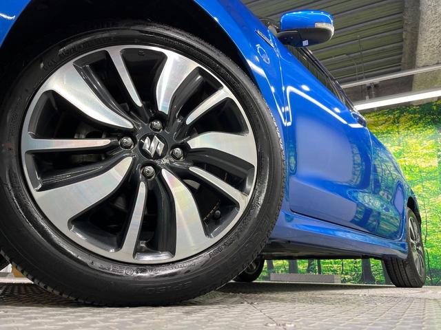 �y�����P�U�C���`�A���~�z�C�[���z�O�ςɃ}�b�`���������A���~�z�C�[���𑕒����Ă���܂��B�e��ЊO�A���~�z�C�[����A�X�^�b�h���X�^�C�����戵�����Ă���܂��B���񂲑��k����������