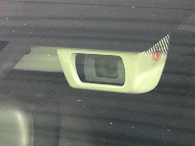 �y�A�C�T�C�g�u�����Q�z�O���̎ԗ��������m���A�Փ˂������Ȏ��͌x��Œ��ӂ𑣂��A�u���[�L�𓥂ޗ͂��T�|�[�g�B�u���[�L�𓥂߂Ȃ������ꍇ�͏Փ˔�Q�y���u���[�L���쓮�A�Փˉ�����T�|�[�g���܂��B