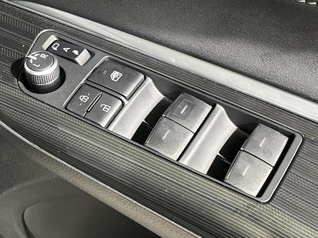 ハリアー Ｚ　モデリスタフルエアロ　ＪＢＬサウンド　純正１２．３インチナビ　全周囲カメラ　衝突軽減　レーダークルーズコントロール　電動リアゲート　パワーシート　ハーフレザーシート　ＥＴＣ２．０　純正１９インチＡＷ（61枚目）