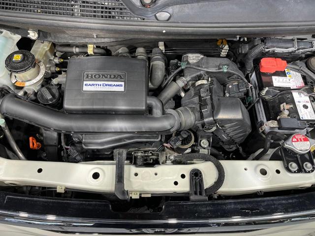 N-BOXカスタム G・Lホンダセンシング 両側電動ドア 純正SDナビ バックカメラ 衝突被害軽減システム 禁煙車 スマートキー LEDヘッド ビルトインETC 純正14インチアルミ オートハイビーム 車線逸脱警報 オートライト(18枚目)