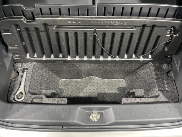 ムーヴキャンバス Ｇブラックインテリアリミテッド　ＳＡＩＩＩ　両側電動ドア　ＳＤナビ　全周囲カメラ　衝突被害軽減システム　禁煙車　コーナーセンサー　スマートキー　ＬＥＤヘッド　ＥＴＣ　オートライト　オートエアコン　Ｂｌｕｅｔｏｏｔｈ　ＤＶＤ再生　フルセグ（24枚目）