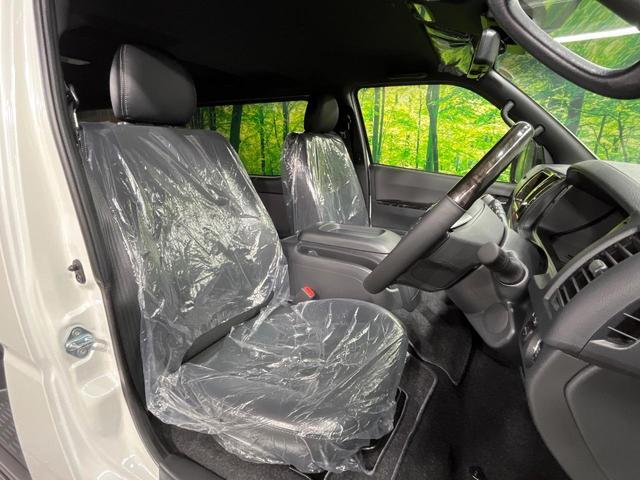 ハイエースバン スーパーＧＬ　ダークプライムＩＩ　両側電動ドア　衝突被害軽減システム　ハーフレザーシート　コーナーセンサー　スマートキー　ＬＥＤヘッド　車線逸脱警報　オートライト　オートエアコン　ＬＥＤフォグ（8枚目）