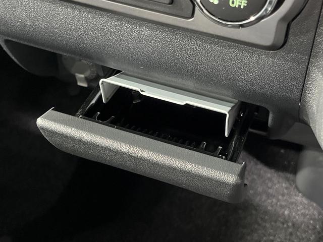 ハイエースバン スーパーＧＬ　ダークプライムＩＩ　両側電動ドア　衝突被害軽減システム　ハーフレザーシート　コーナーセンサー　スマートキー　ＬＥＤヘッド　車線逸脱警報　オートライト　オートエアコン　ＬＥＤフォグ（41枚目）