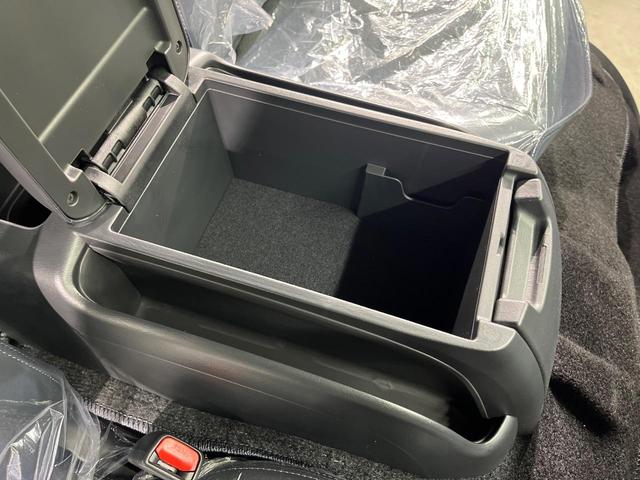 ハイエースバン スーパーＧＬ　ダークプライムＩＩ　両側電動ドア　衝突被害軽減システム　ハーフレザーシート　コーナーセンサー　スマートキー　ＬＥＤヘッド　車線逸脱警報　オートライト　オートエアコン　ＬＥＤフォグ（47枚目）