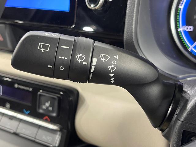 ノア ハイブリッドＺ　両側電動ドア　全周囲カメラ　衝突被害軽減システム　レーダークルーズ　禁煙車　ハーフレザーシート　ドラレコ　コーナーセンサー　スマートキー　ＬＥＤヘッド　ＥＴＣ２．０　純正１６インチアルミ（46枚目）