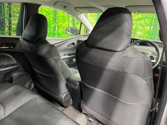 プリウス Ｓ　純正ＳＤナビ　バックカメラ　衝突被害軽減システム　レーダークルーズ　禁煙車　スマートキー　ＬＥＤヘッド　ＥＴＣ　純正１５インチアルミ　車線逸脱警報　オートライト　オートエアコン　ＣＤ　ＤＶＤ再生（39枚目）