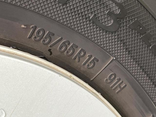 プリウス Ｓ　純正ＳＤナビ　バックカメラ　衝突被害軽減システム　レーダークルーズ　禁煙車　スマートキー　ＬＥＤヘッド　ＥＴＣ　純正１５インチアルミ　車線逸脱警報　オートライト　オートエアコン　ＣＤ　ＤＶＤ再生（51枚目）