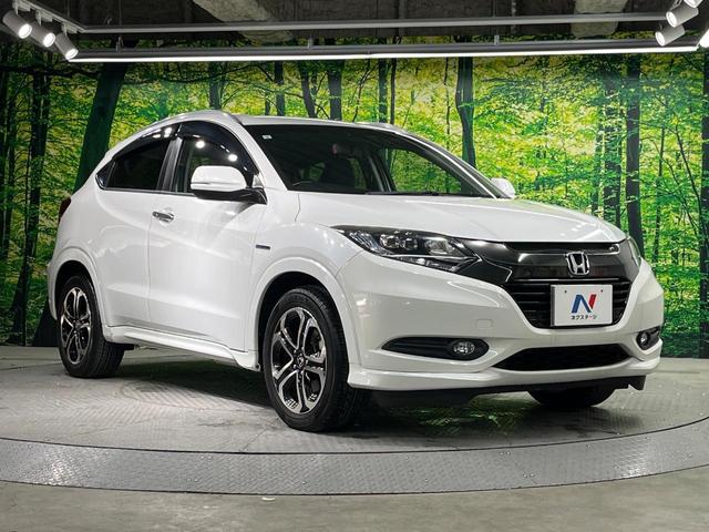 ヴェゼル ハイブリッドＺ　純正ＳＤナビ　バックカメラ　衝突被害軽減システム　ハーフレザーシート　スマートキー　ＬＥＤヘッド　ＥＴＣ　クルコン　純正１７インチアルミ　オートライト　オートエアコン　Ｂｌｕｅｔｏｏｔｈ　ＣＤ（16枚目）