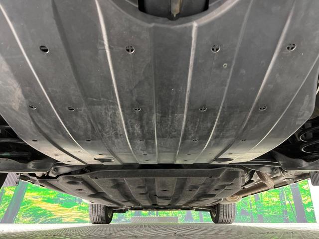 ヴェゼル ハイブリッドＺ　純正ＳＤナビ　バックカメラ　衝突被害軽減システム　ハーフレザーシート　スマートキー　ＬＥＤヘッド　ＥＴＣ　クルコン　純正１７インチアルミ　オートライト　オートエアコン　Ｂｌｕｅｔｏｏｔｈ　ＣＤ（19枚目）