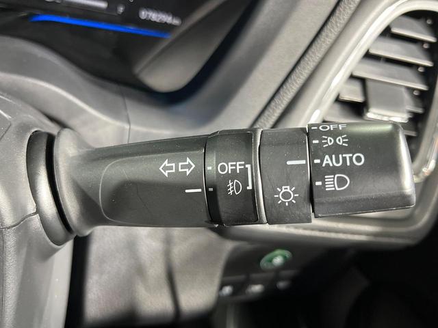 ヴェゼル ハイブリッドＺ　純正ＳＤナビ　バックカメラ　衝突被害軽減システム　ハーフレザーシート　スマートキー　ＬＥＤヘッド　ＥＴＣ　クルコン　純正１７インチアルミ　オートライト　オートエアコン　Ｂｌｕｅｔｏｏｔｈ　ＣＤ（25枚目）