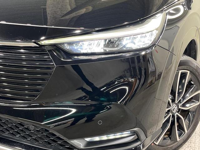 ヴェゼル ｅ：ＨＥＶ　Ｚ　メーカー９インチナビ　バックカメラ　衝突軽減　禁煙車　電動リアゲート　ハーフレザーシート　ドラレコ　コーナーセンサー　スマートキー　ＬＥＤヘッド　ＥＴＣ　純正１８インチアルミ　レーンキープ（12枚目）