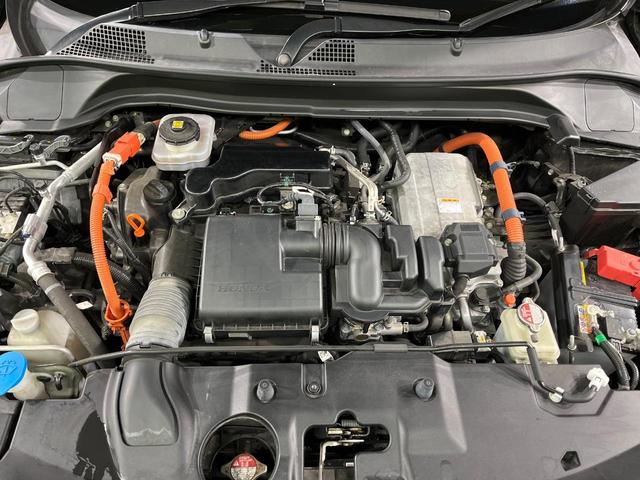 ヴェゼル ｅ：ＨＥＶ　Ｚ　メーカー９インチナビ　バックカメラ　衝突軽減　禁煙車　電動リアゲート　ハーフレザーシート　ドラレコ　コーナーセンサー　スマートキー　ＬＥＤヘッド　ＥＴＣ　純正１８インチアルミ　レーンキープ（18枚目）