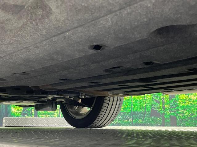 ヴェゼル ｅ：ＨＥＶ　Ｚ　メーカー９インチナビ　バックカメラ　衝突軽減　禁煙車　電動リアゲート　ハーフレザーシート　ドラレコ　コーナーセンサー　スマートキー　ＬＥＤヘッド　ＥＴＣ　純正１８インチアルミ　レーンキープ（21枚目）