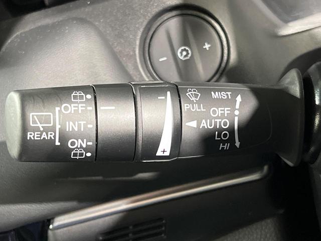 ヴェゼル ｅ：ＨＥＶ　Ｚ　メーカー９インチナビ　バックカメラ　衝突軽減　禁煙車　電動リアゲート　ハーフレザーシート　ドラレコ　コーナーセンサー　スマートキー　ＬＥＤヘッド　ＥＴＣ　純正１８インチアルミ　レーンキープ（50枚目）