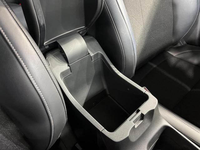 ヴェゼル ｅ：ＨＥＶ　Ｚ　メーカー９インチナビ　バックカメラ　衝突軽減　禁煙車　電動リアゲート　ハーフレザーシート　ドラレコ　コーナーセンサー　スマートキー　ＬＥＤヘッド　ＥＴＣ　純正１８インチアルミ　レーンキープ（63枚目）