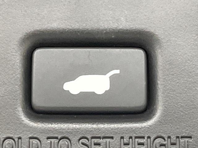 ヴェゼル ｅ：ＨＥＶ　Ｚ　メーカー９インチナビ　バックカメラ　衝突軽減　禁煙車　電動リアゲート　ハーフレザーシート　ドラレコ　コーナーセンサー　スマートキー　ＬＥＤヘッド　ＥＴＣ　純正１８インチアルミ　レーンキープ（69枚目）