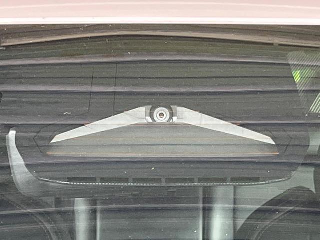 プリウス Z 全周囲カメラ 衝突被害軽減システム レーダークルーズ 禁煙車 ハーフレザーシート 前席シートエアコン パワーシート コーナーセンサー スマートキー LEDヘッド ETC2.0 純正19インチアルミ(3枚目)