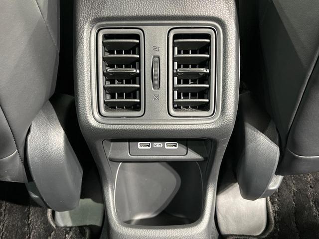 ヴェゼル ｅ：ＨＥＶ　Ｚ　フルエアロ　純正ＳＤナビ　バックカメラ　衝突被害軽減システム　禁煙車　電動リアゲート　ハーフレザーシート　ドラレコ　コーナーセンサー　スマートキー　ＬＥＤヘッド　ＥＴＣ　純正１８インチアルミ（37枚目）