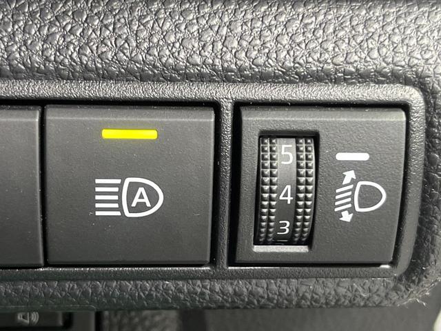 カローラツーリング ハイブリッド ダブルバイビー 10型ナビ バックカメラ 衝突被害軽減システム レーダークルーズ 禁煙車 ハーフレザーシート スマートキー LEDヘッド ETC2.0 純正17インチアルミ オートハイビーム オートライト(23枚目)