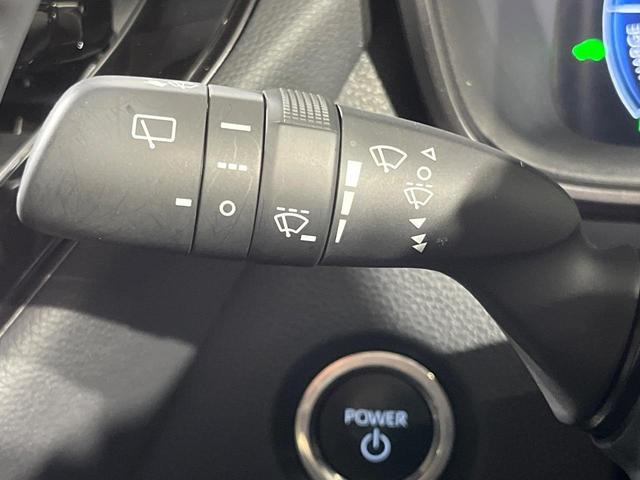 カローラツーリング ハイブリッド ダブルバイビー 10型ナビ バックカメラ 衝突被害軽減システム レーダークルーズ 禁煙車 ハーフレザーシート スマートキー LEDヘッド ETC2.0 純正17インチアルミ オートハイビーム オートライト(29枚目)